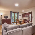 - Stil 2 Apartment