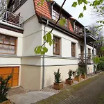 - Stil 2 Apartment
