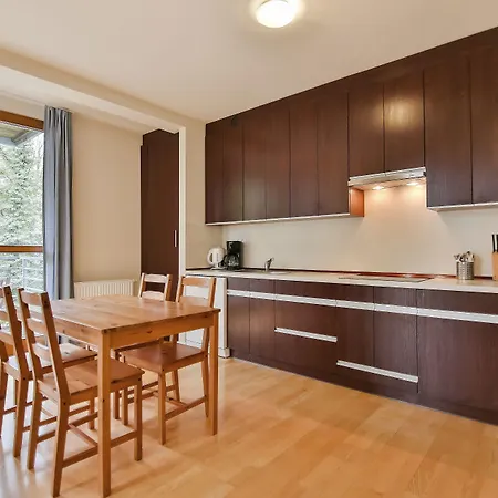 - Stil 2 Διαμέρισμα *